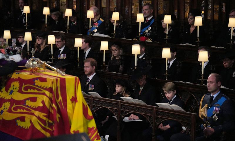 Abbildung von: ✝️ Öffentlicher Teil des Staatsbegräbnisses für die Queen beendet