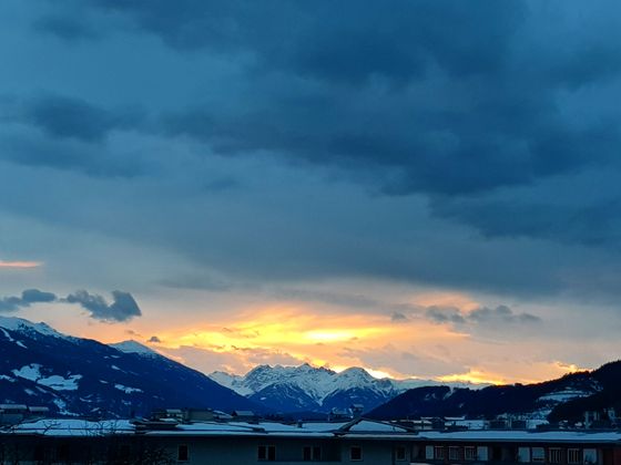 Schwaz zur "goldenen Stunde".