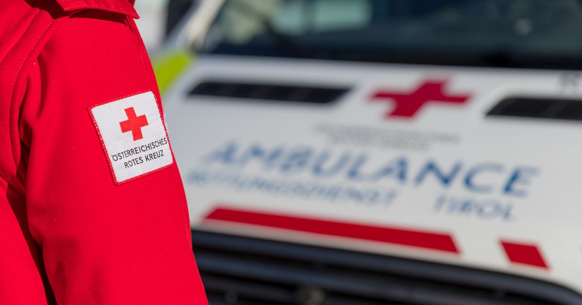 11-year-old boy falls from e-bike in collision in Matrei: Accident ...