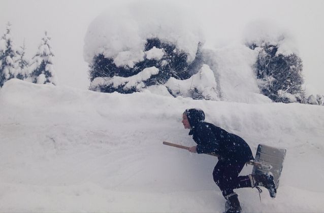 "Die etwas andere Schneehexe", schreibt Evelyn Prem.