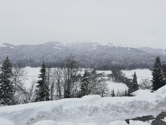 Blick von Hennleiten auf  die Fleckalmbahn (Bergstation Kirchberg).